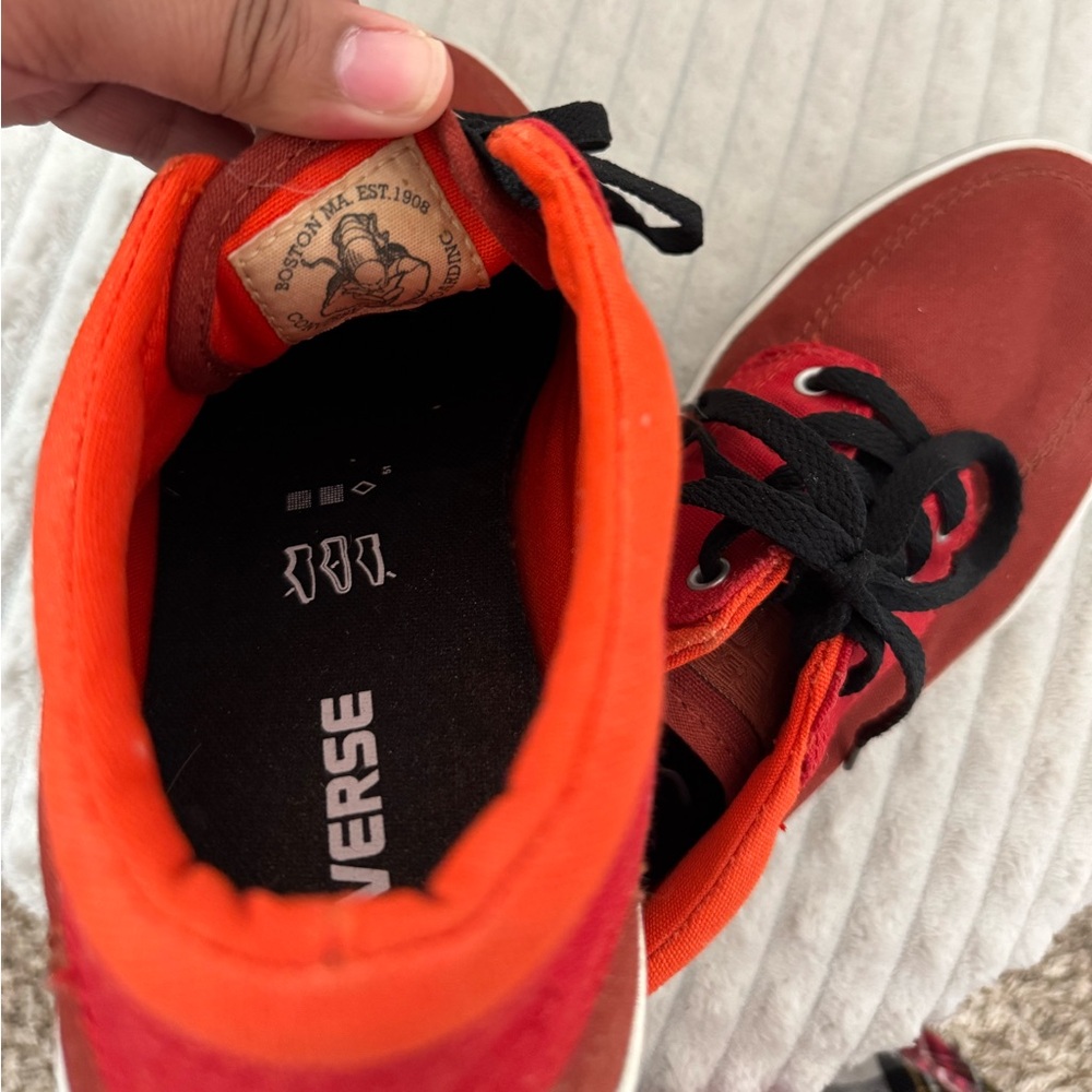 Converse shoes - Picture 4 of 5